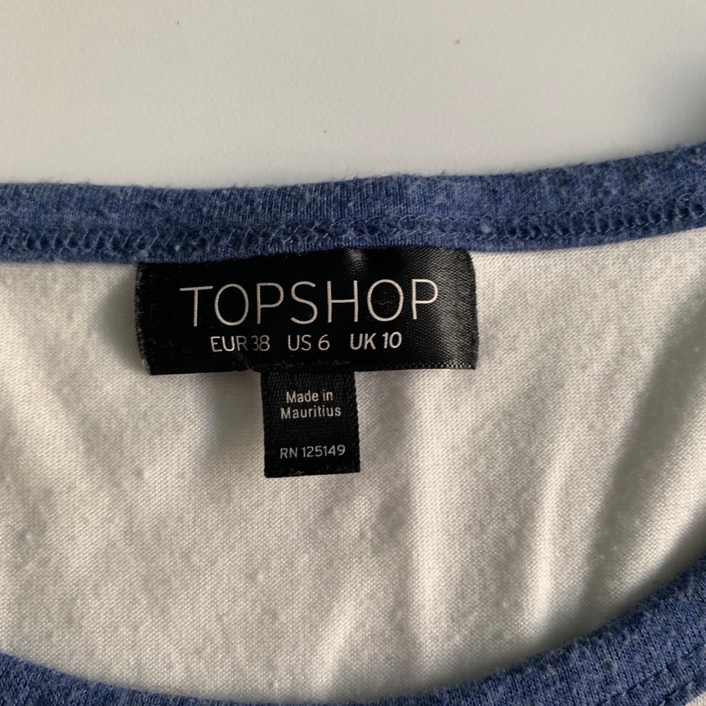 Topshop Slightly Cropped T-Shirt Size 6 - Picture 4 of 7